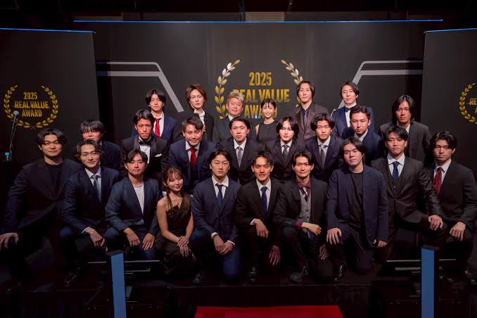 REALVALUE STUDENTS：集合写真